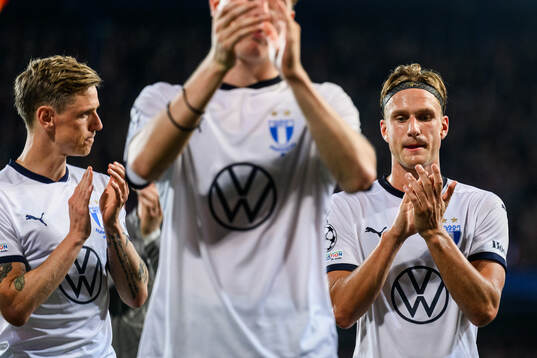 Erik Botheim of Malmö FF looks dejected