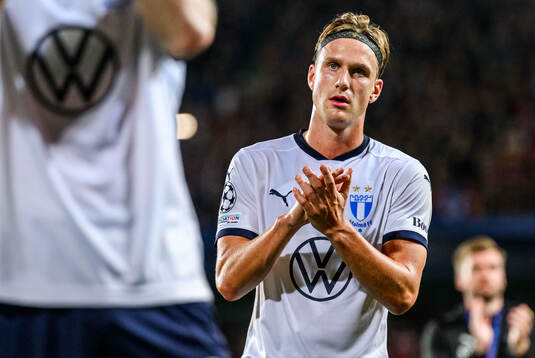 Erik Botheim of Malmö FF looks dejected