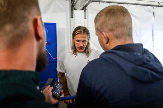 Goalkeeper Johan Dahlin of Malmö FF