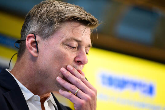 Head coach Jon Dahl Tomasson of the Swedish national