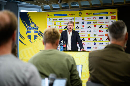 Head coach Jon Dahl Tomasson of the Swedish national