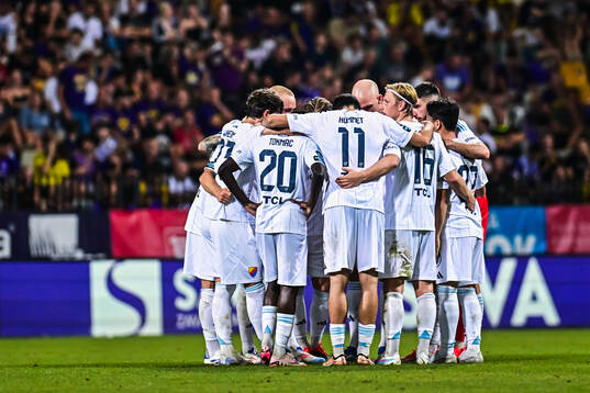 The players of Djurgården gather