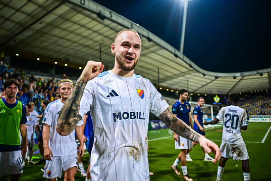 Adam Ståhl of Djurgården celebrates