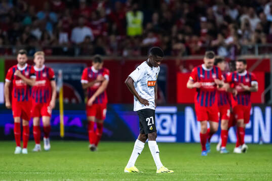 Akoua Romeo Amane of Häcken looks dejected