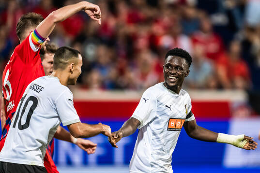 Zeidane Inoussa of Häcken celebrates the 1-1 goal
