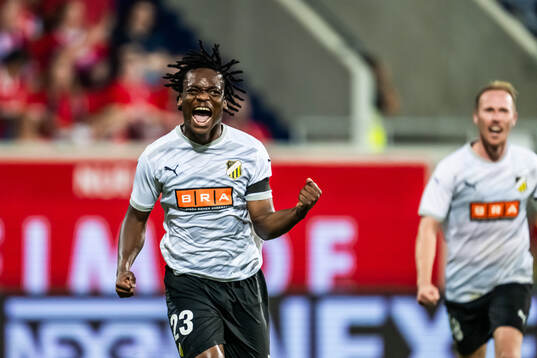 Jeremy Agbonifo of Häcken celebrates the 1-2 goal