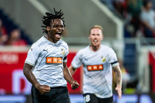 Jeremy Agbonifo of Häcken celebrates the 1-2 goal