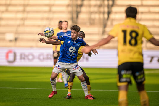 Mads Enggård of Molde and Timothy Noor Ouma of Elfsborg