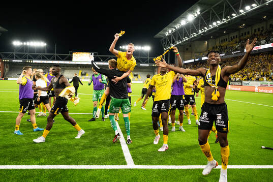 Players of Elfsborg celebrate