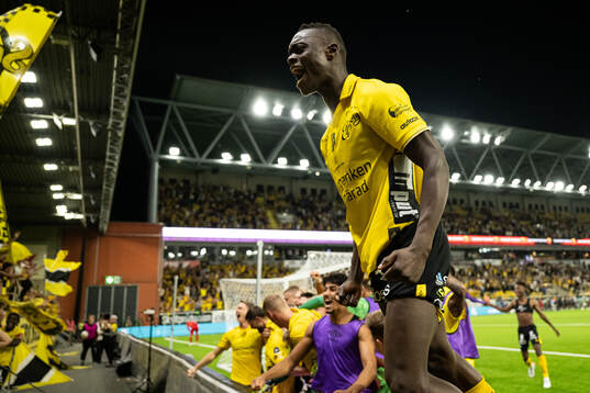 Timothy Noor Ouma of Elfsborg celebrate