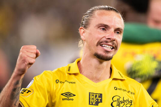 Niklas Hult of Elfsborg celebrates