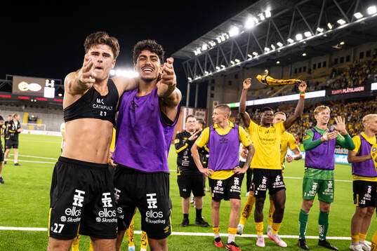 Besfort Zeneli and Ahmed Qasem of Elfsborg celebrate