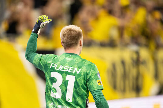 Goalkeeper Isak Pettersson of Elfsborg celebrates