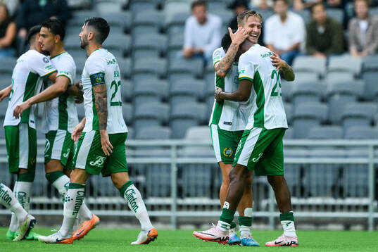 Hammarbys Fredrik Hammar och Divine Teah jublar