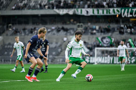 IFK Stocksunds Luca Treacy Kullenberg och Hammarbys Marc