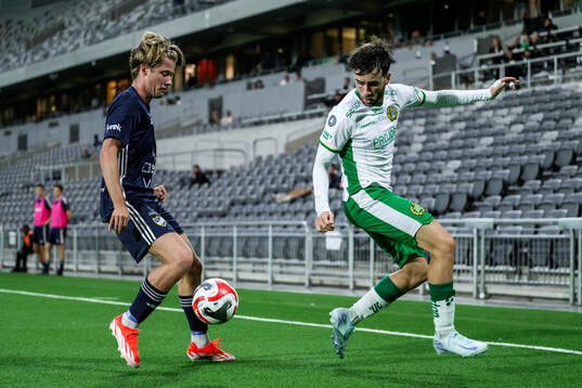 IFK Stocksunds Luca Treacy Kullenberg och Hammarbys Marc