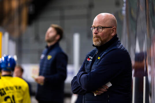 Head coach Johan Rosén of Sweden