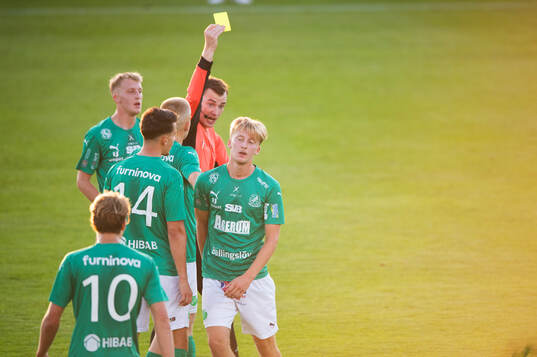 Varning till Wilmer Persson Åstedt i matchen i division 2