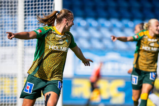 IFK Norrköpings Sara Kanutte Fornes jublar