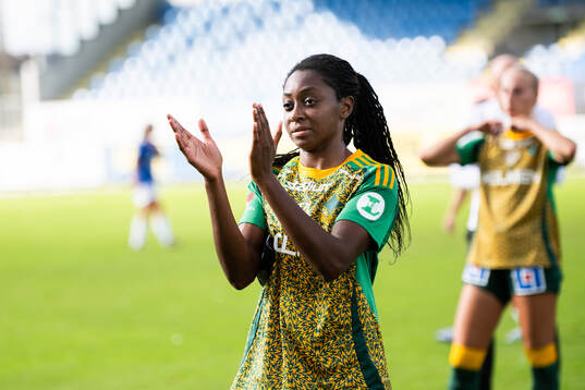 IFK Norrköpings Maya Aliyah Antoine jublar