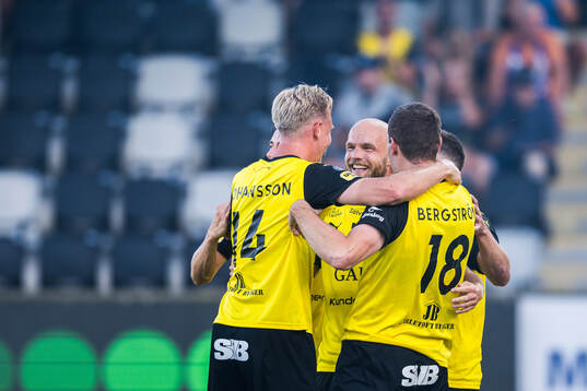 Mjällbys Viktor Gustafson jublar