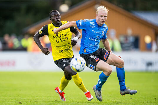 Mjällbys Abdoulie Manneh och Halmstads André Boman