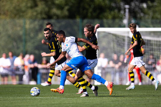 Värnamos Wenderson Oliveira do Nascimento och AIKs Onni