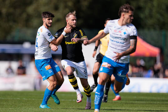 Värnamos Emin Grozdanic och AIKs John Guidetti