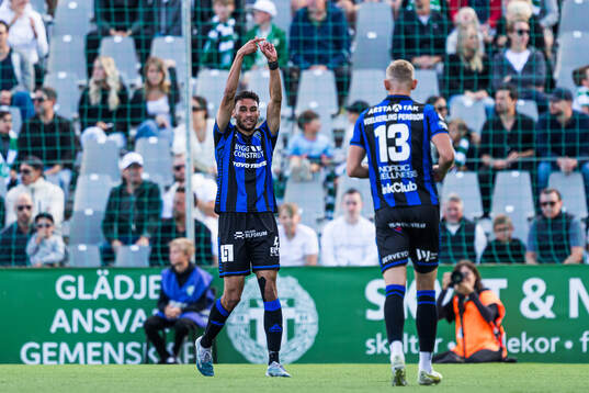 Sirius Joakim Persson jublar