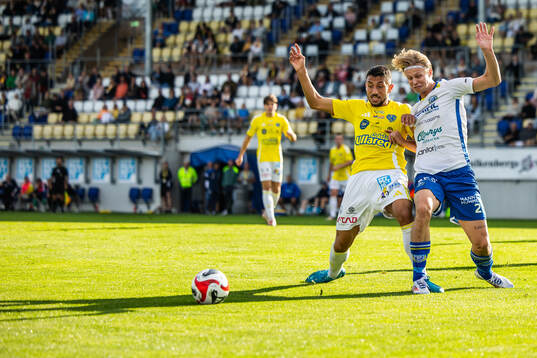 Falkenbergs Leonardo Farah Shahin och Onsalas Maximilian