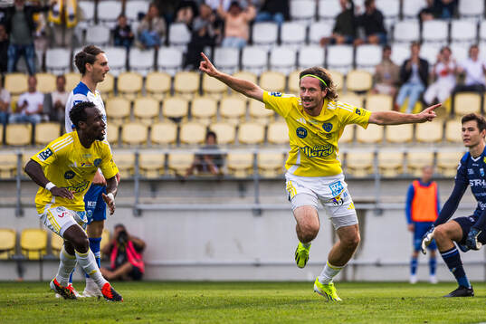 Falkenbergs Rasmus Andersson jublar
