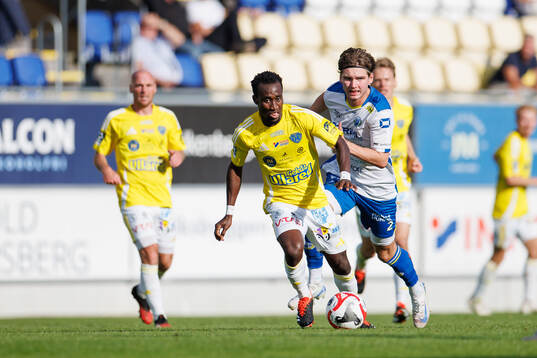 Falkenbergs Wanbe Godwin Aguda och Onsalas Hugo Björnberg