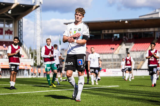 Örebros Erik McCue deppar