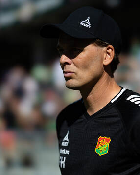 GAIS tränare Fredrik Holmberg innan fotbollsmatchen i
