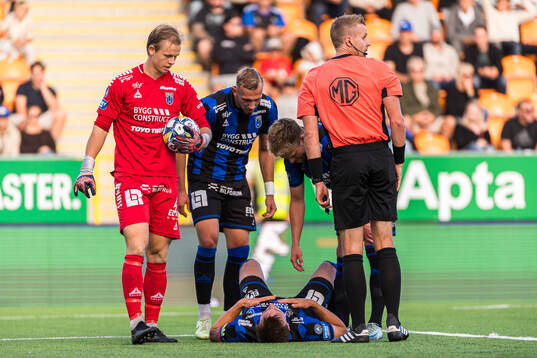 Sirius Henrik Castegren har ont
