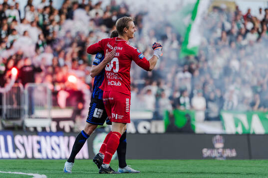 Sirius målvakt Jakob Tånnander jublar