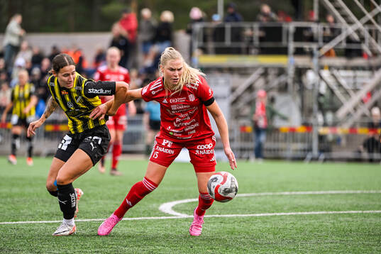 Häckens Tabby Tindell och Piteås Ellen Löfqvist