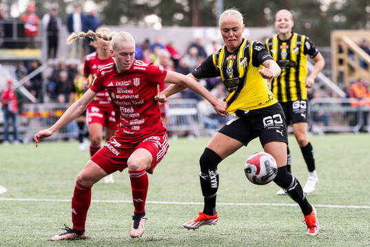 Piteås Saga Swedman och Häckens Alva Selerud