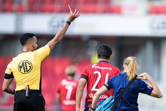 Östers Lukas Bergquist blir varnad
