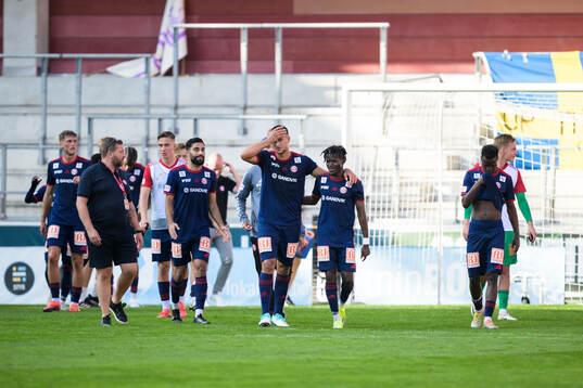 Sandvikens spelare jublar