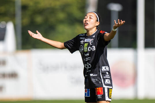 KIF Örebros Risa Yamada agerar