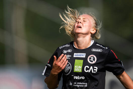 KIF Örebros Molly Johansson deppar