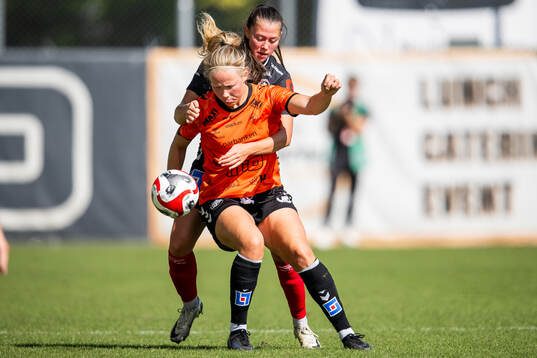 Kristianstads Hlin Eiriksdottir och KIF Örebros Áslaug