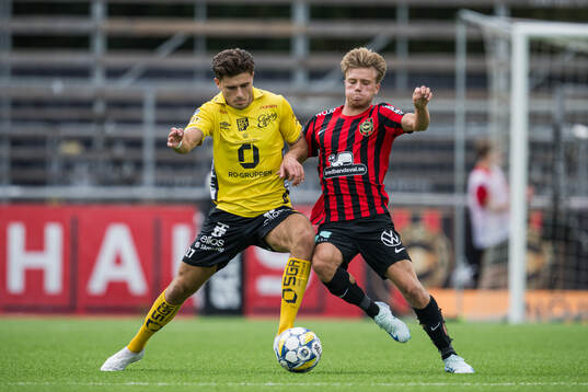 Elfsborgs Besfort Zeneli och Brommapojkarnas Wilmer Odefalk