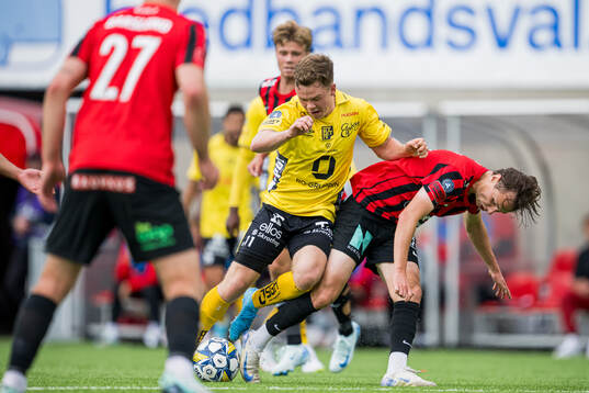 Elfsborgs Eggert Aron Gudmundsson och Brommapojkarnas Alex