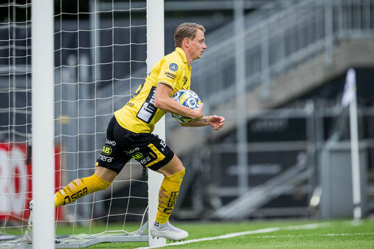 Elfsborgs Simon Hedlund jublar