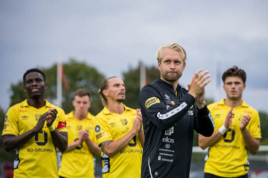 Elfsborgs Johan Larsson jublar