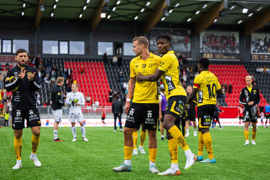 Elfsborgs Andri Fannar Baldursson och Jalal Abdullai