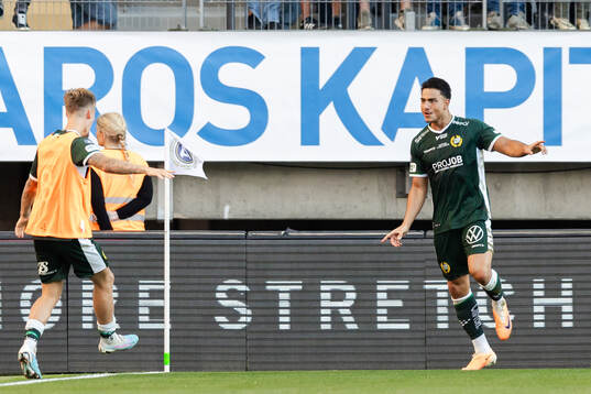 Hammarbys Jusef Erabi jublar