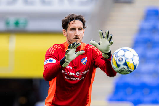 IFK Norrköpings målvakt David Mitov Nilsson på